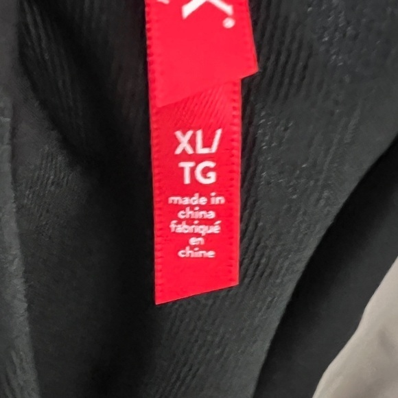 Spanx OnCore Mid Thigh Shorts - Picture 4 of 6